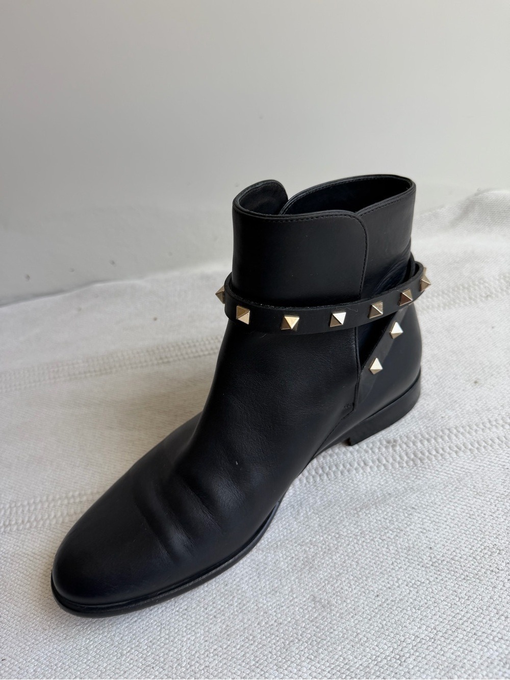 Valentino Garavani Black Leather Rockstud Ankle Boots EU 38 US 8 - Picture 5 of 10